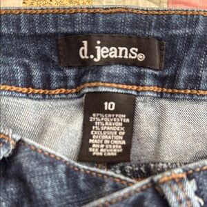 D. Jeans Dark Blue Denim Pants